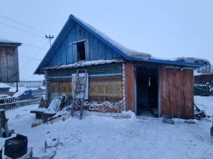 Возбуждено уголовное дело о гибели при пожаре трех человек в Искитимском районе