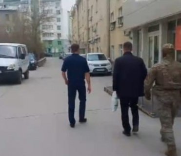 Следователями регионального Следственного комитета возбуждено уголовное дело о получении взятки в крупном размере должностным лицом администрации Искитимского района
