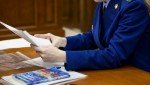 Суд с учетом мнения прокурора удовлетворил ходатайства следствия об избрании меры пресечения в виде заключения под стражу в отношении начальника и судебного пристава-исполнителя отделения судебных приставов по Искитимскому району